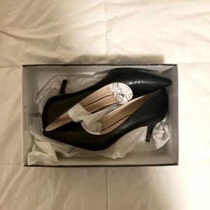 Nine West Arlene pointy toe pumps